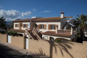 Gallery image of Villa Las Palmeras with roof terrace in Altea
