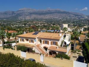 Гледка от птичи поглед на Villa Las Palmeras with roof terrace