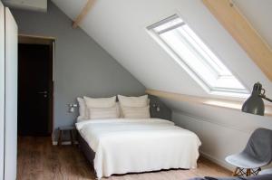Postel nebo postele na pokoji v ubytování Bed and Breakfast Bedstay op 8