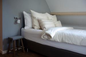 Postel nebo postele na pokoji v ubytování Bed and Breakfast Bedstay op 8