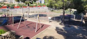 Tenis a/nebo squash v ubytování AZUL DE MAR nebo okolí