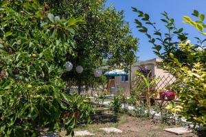 Zahrada ubytování Bougainvillea house with private garden