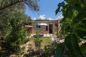 Zahrada ubytování Bougainvillea house with private garden