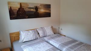 Łóżko lub łóżka w pokoju w obiekcie Appartement Zirkl / Haus Gloria