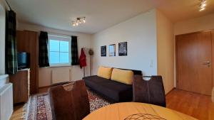 Telewizja i/lub zestaw kina domowego w obiekcie Appartement Zirkl / Haus Gloria