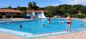 Bazén v ubytování Mobile home Istra BI VILLAGE nebo v jeho okolí