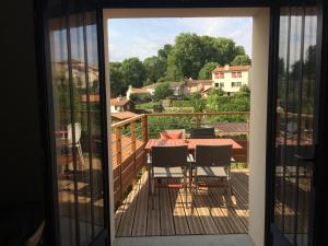 Balkon lub taras w obiekcie Les 3 pigeons