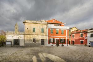 The building in which a panziókat is located
