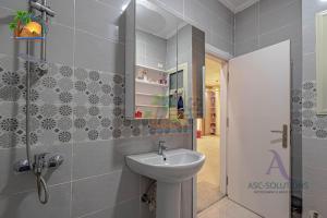 Kép Casablanca Beach Resort Hurghada by VTGooo szállásáról Gurdakában a galériában