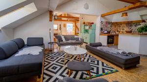 Posezení v ubytování Apartment Ernestova hiša
