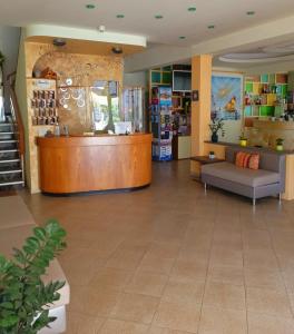 Lobby o reception area sa Costa del Sole Only Room