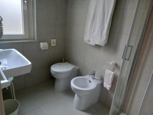 Koupelna v ubytování Hotel Lory My Wellness SPA