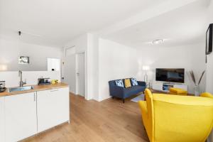 Kuchyňa alebo kuchynka v ubytovaní Apartment near Volksoper - Modern, Big, Central, Cosy + 5 fotografií
