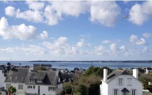 Fotografia z galérie ubytovania Le Perchoir, belle vue mer v destinácii Concarneau