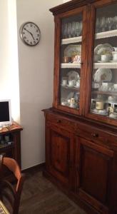 TV a/nebo společenská místnost v ubytování Suite210 + 6 fotografií