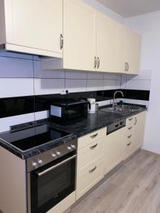Fotografia z galérie ubytovania Three bedroom apartment between Trogir and Split v destinácii Kaštela