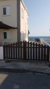 Gallery image of Panorama Beach House, 5 meters to the sea in Pervolia