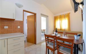 Fotografia z galérie ubytovania Pet Friendly Apartment v destinácii Starigrad-Paklenica