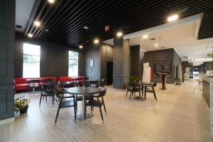 Istumisnurk majutusasutuses Swiss-Belinn Cawang