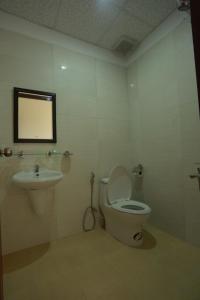 Koupelna v ubytování Gia Loi Hotel + 26 fotografií