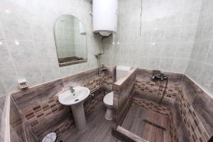 Kupatilo u objektu Guest House LIKE +37 fotografija