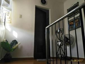 Imagem da galeria de A Filipino Rustic Style Duplex in Rosario, Cavite UNIT A em Rosario