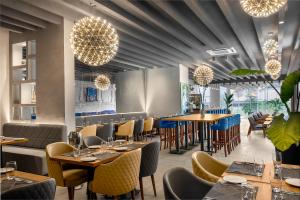 Ruang duduk di The Art Hotel