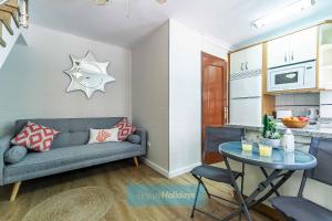 A kitchen or kitchenette at HH Casa Chica