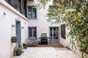 Bygningen som villaen ligger i