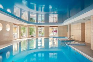 Πισίνα στο ή κοντά στο Hotel Bajkal