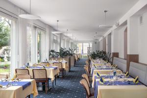 Εστιατόριο ή άλλο μέρος για φαγητό στο Hotel Bajkal