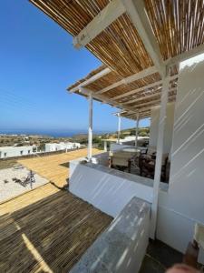 Gallery image of ViewLight Sifnos Living in Apollonia