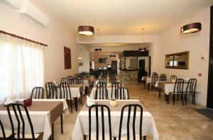 Restaurace v ubytování Kalives Resort