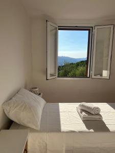 A general mountain view or a mountain view taken from the holiday home