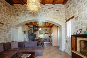 Istumisnurk majutusasutuses Stavromenos Villas - Private Pools & Seaview - 500m from Beach