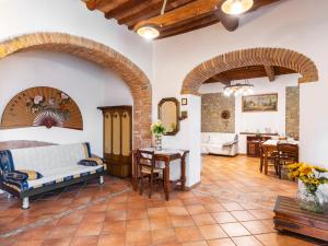 Posedenie v ubytovaní Holiday Home Le Buche-1 by Interhome