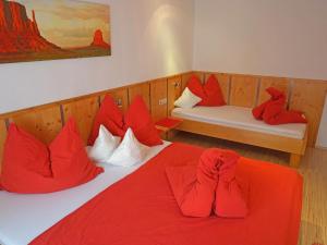 Posteľ alebo postele v izbe v ubytovaní Apartment Evi by Interhome