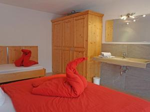 Posteľ alebo postele v izbe v ubytovaní Apartment Evi by Interhome
