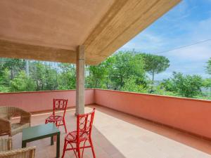 Balkón alebo terasa v ubytovaní Apartment Contrada Brecciano-1 by Interhome
