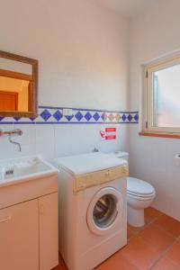 Kúpeľňa v ubytovaní Apartment Contrada Brecciano-1 by Interhome