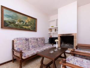 Posezení v ubytování Apartment S'Esquirol Nº3 by Interhome