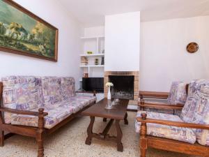 Posezení v ubytování Apartment S'Esquirol Nº3 by Interhome