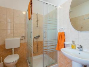 Kúpeľňa v ubytovaní Holiday Home Verbanac by Interhome