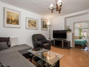 Gallery image of Apartment Rustica - LBN303 by Interhome in Kršan