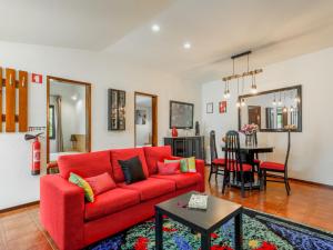 Posezení v ubytování Holiday Home Lopes by Interhome