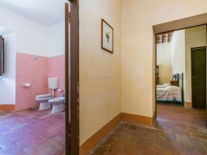 Kúpeľňa v ubytovaní Holiday Home Buca dei Merli by Interhome
