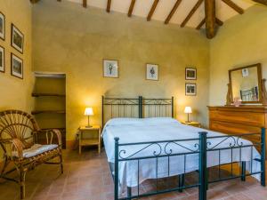 Posteľ alebo postele v izbe v ubytovaní Holiday Home Buca dei Merli by Interhome