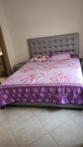 Postel nebo postele na pokoji v ubytování Résidence Haute Standing Corniche