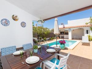 Bazén v ubytovaní Holiday Home Remedios by Interhome alebo v jeho blízkosti