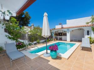 Bazén v ubytovaní Holiday Home Remedios by Interhome alebo v jeho blízkosti